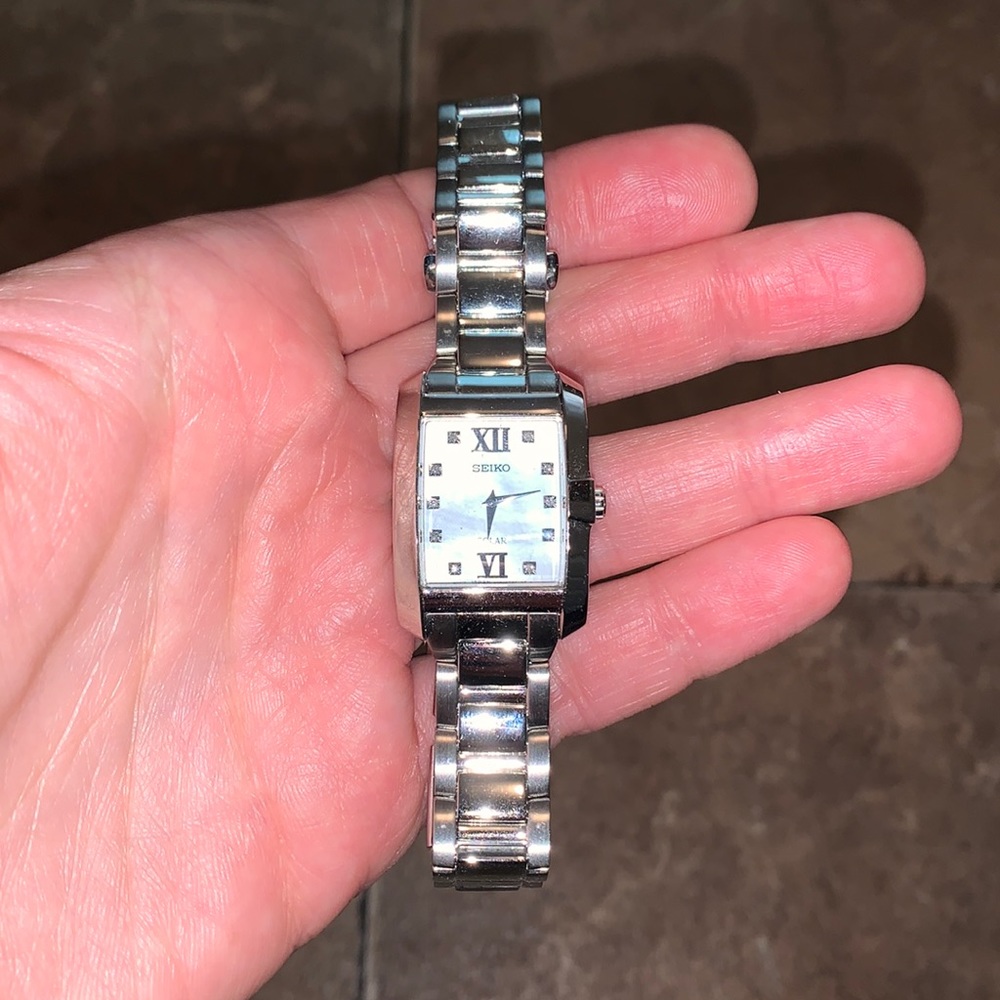 Seiko Diamond White Mother of Pearl Dial Ladies Watch SUP377